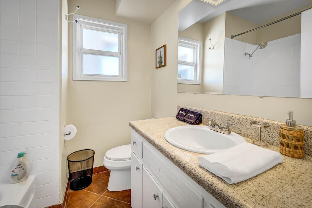 Photo of Bathroom in Clairemont