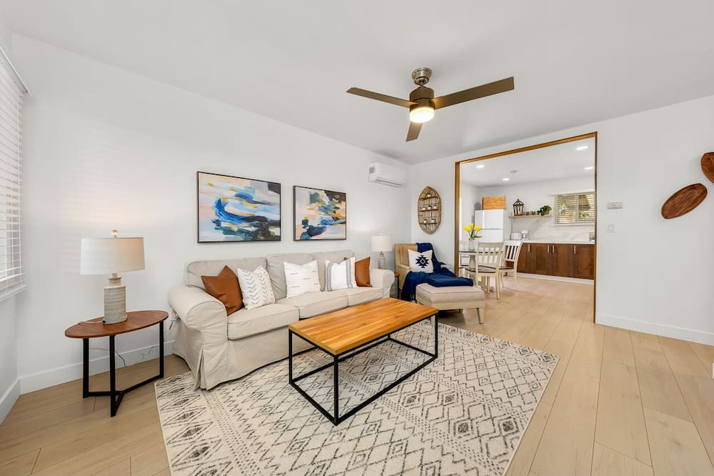Photo of Livingroom in North Clairemont