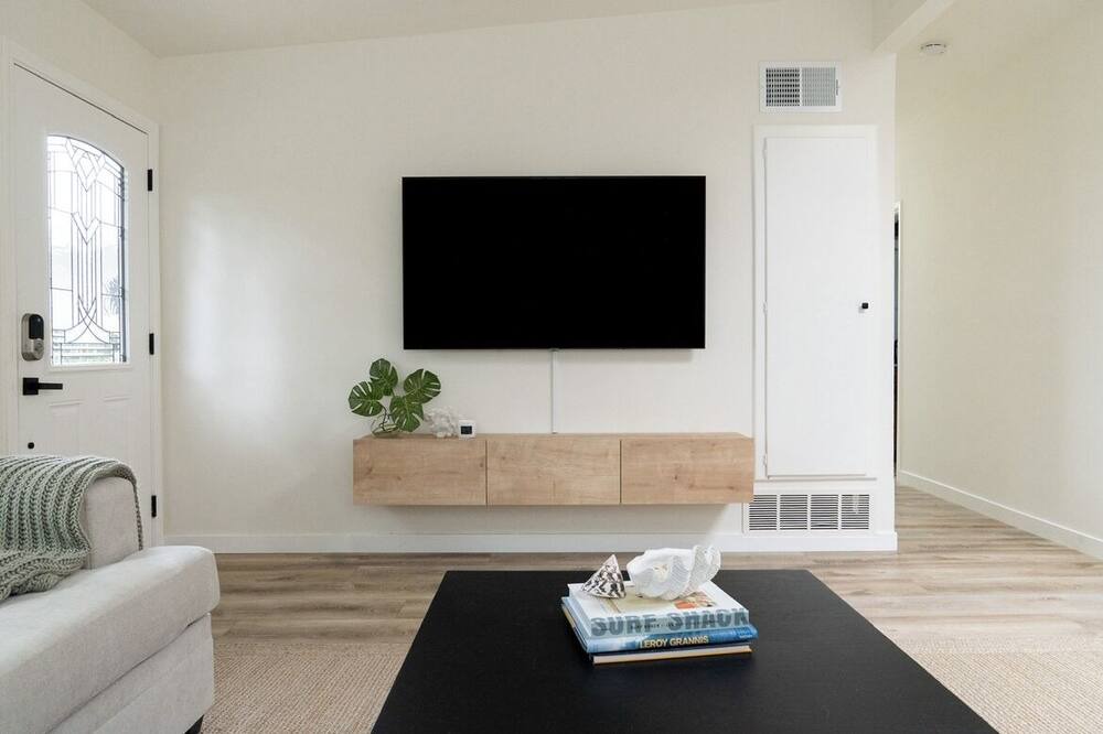 Photo of Livingroom in North Clairemont