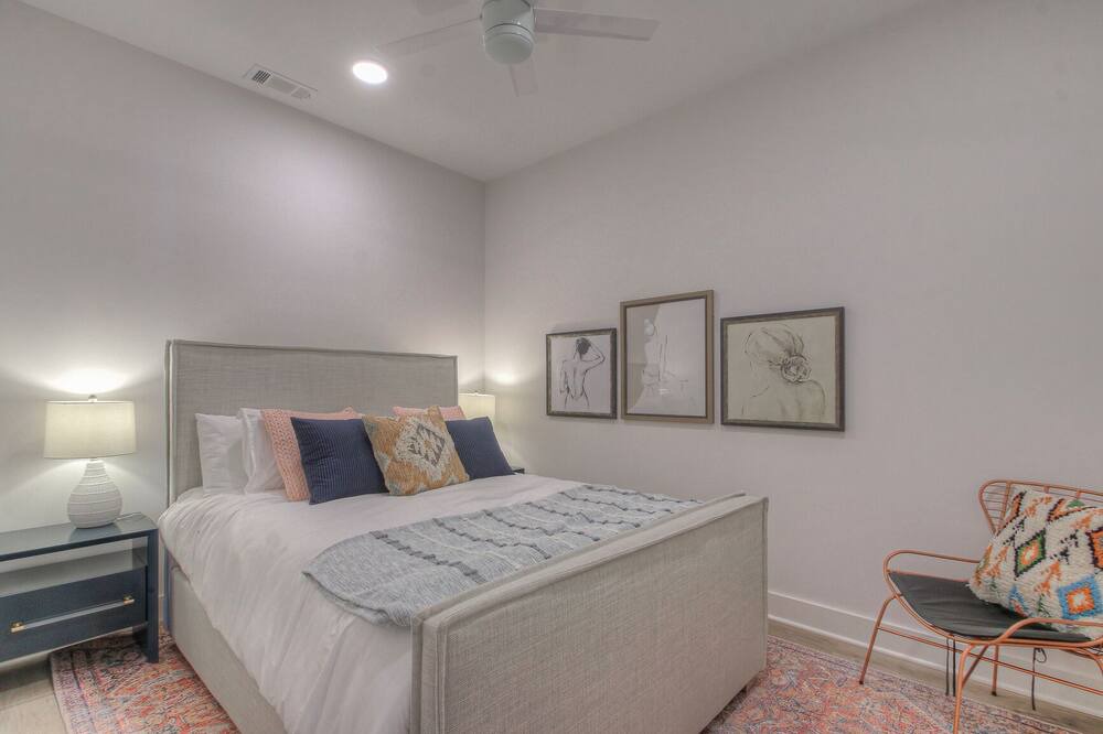 Photo of Bedroom in Maxwell