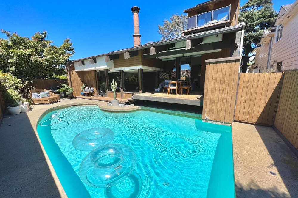 Photo of Outdoor in Mission Hills