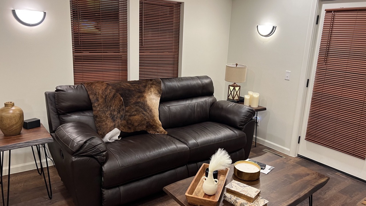Photo of Livingroom in Oil City