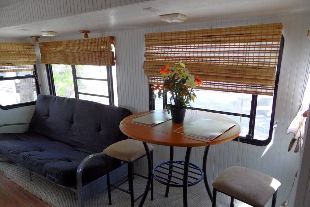 Photo of Livingroom in Pahrump