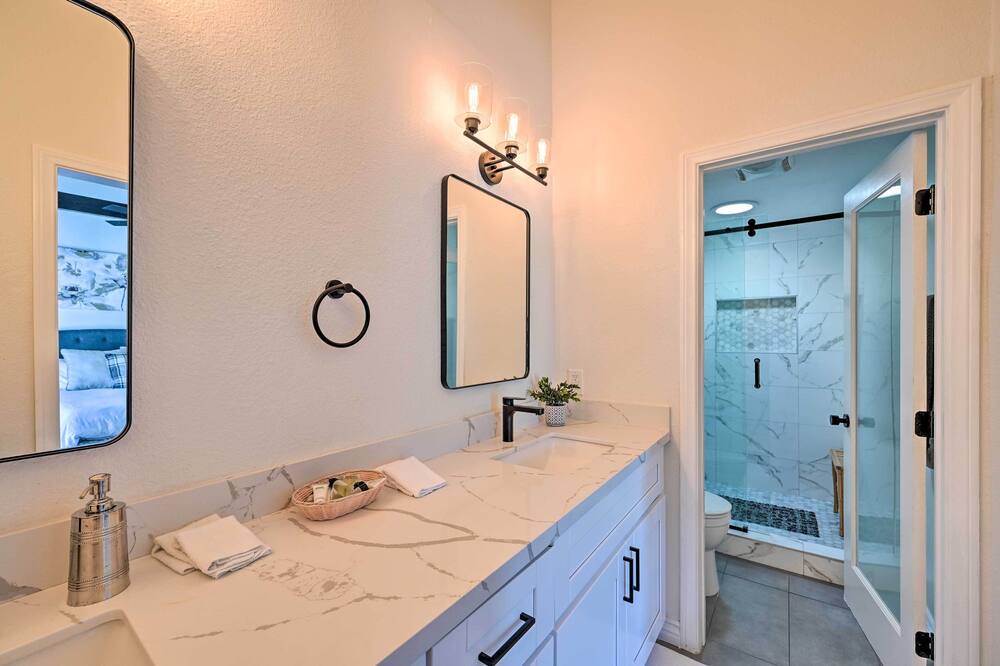 Photo of Bathroom in University City