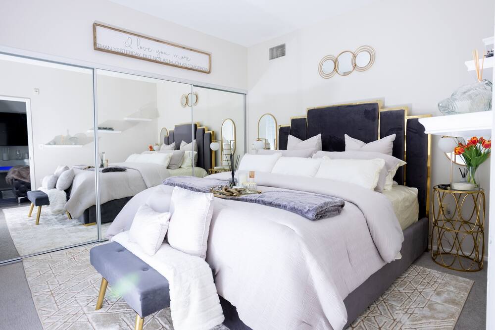 Photo of Bedroom in Mission Hills