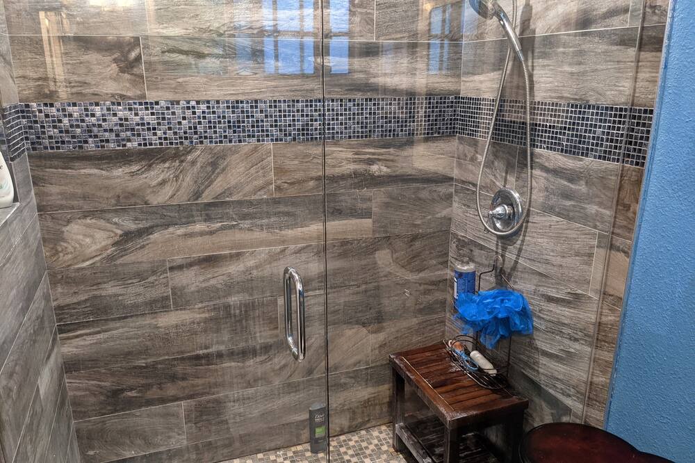 Photo of Bathroom in Clairemont Mesa West