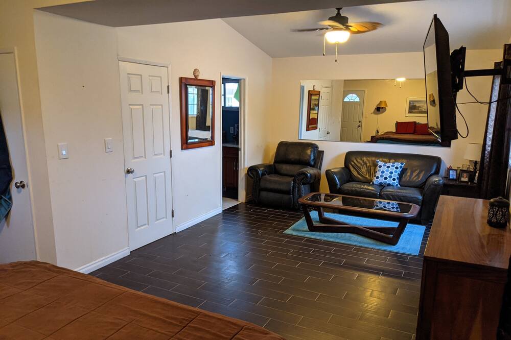 Photo of Bedroom in Clairemont Mesa West
