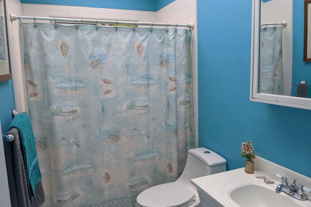 Photo of Bathroom in Clairemont Mesa West