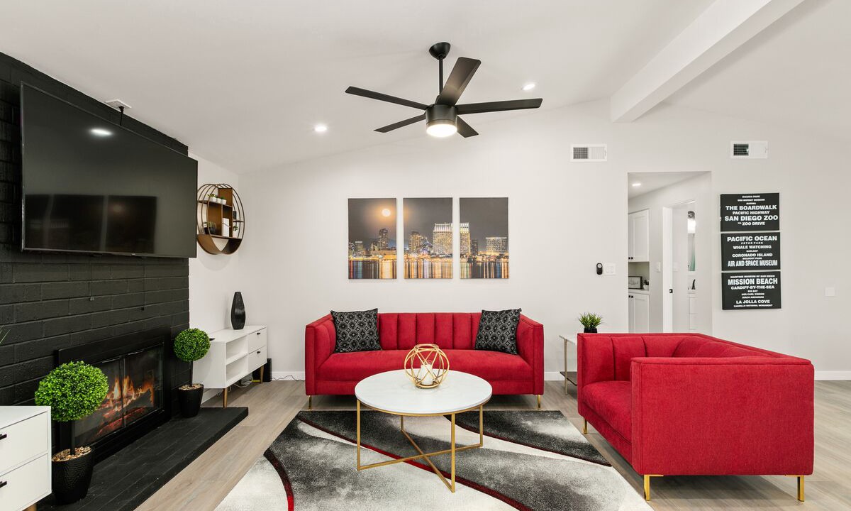 Photo of Livingroom in Serra Mesa
