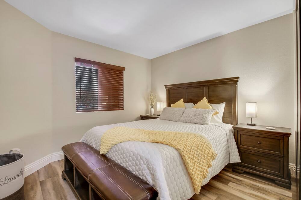 Photo of Bedroom in University City