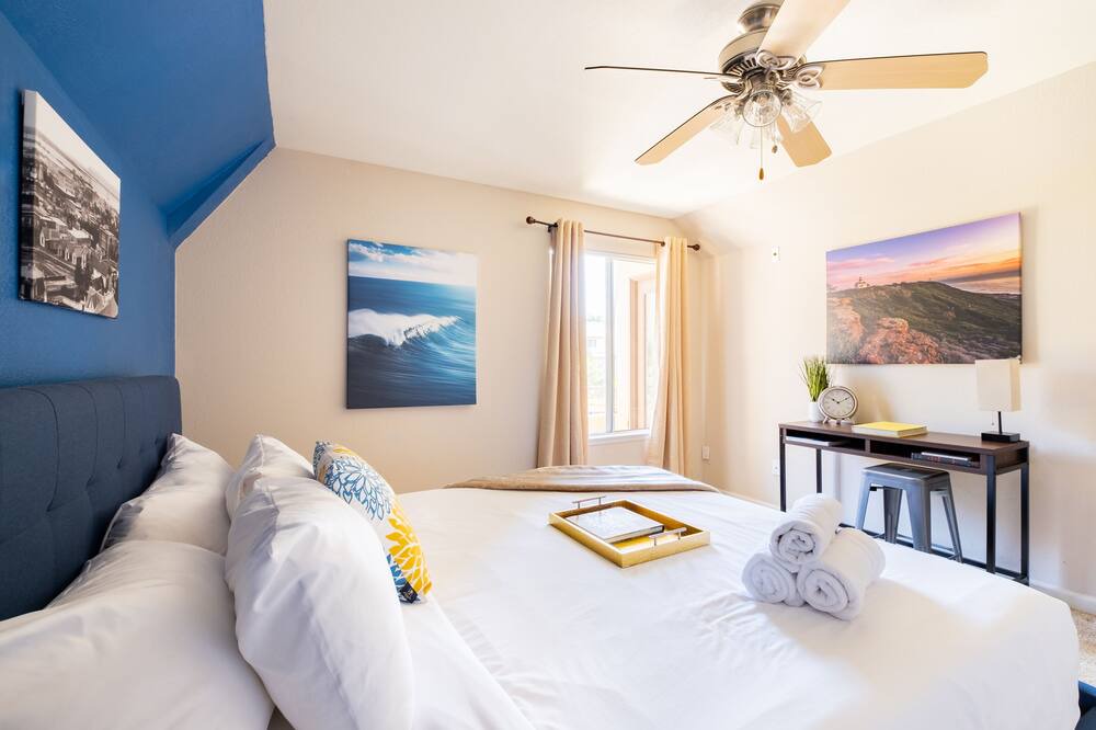 Photo of Bedroom in University City