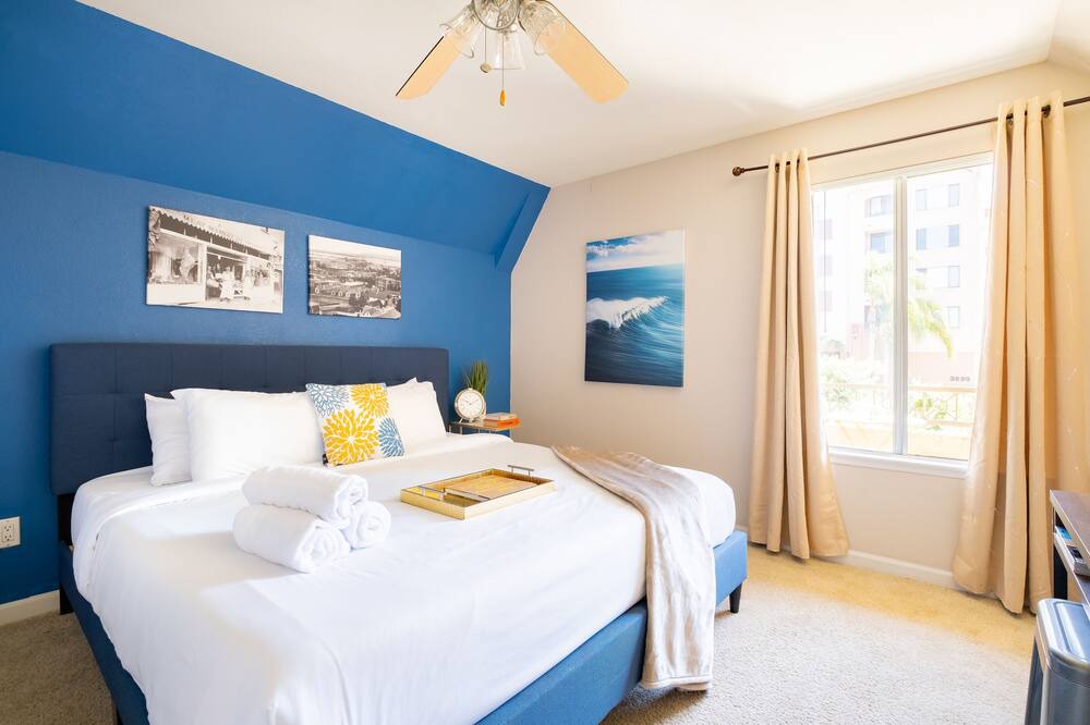 Photo of Bedroom in University City