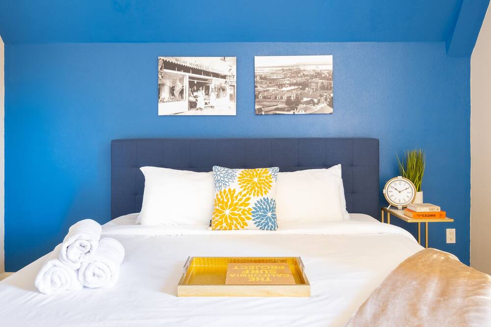 Photo of Bedroom in University City