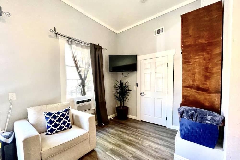 Photo of Bedroom in Pacific Terrace