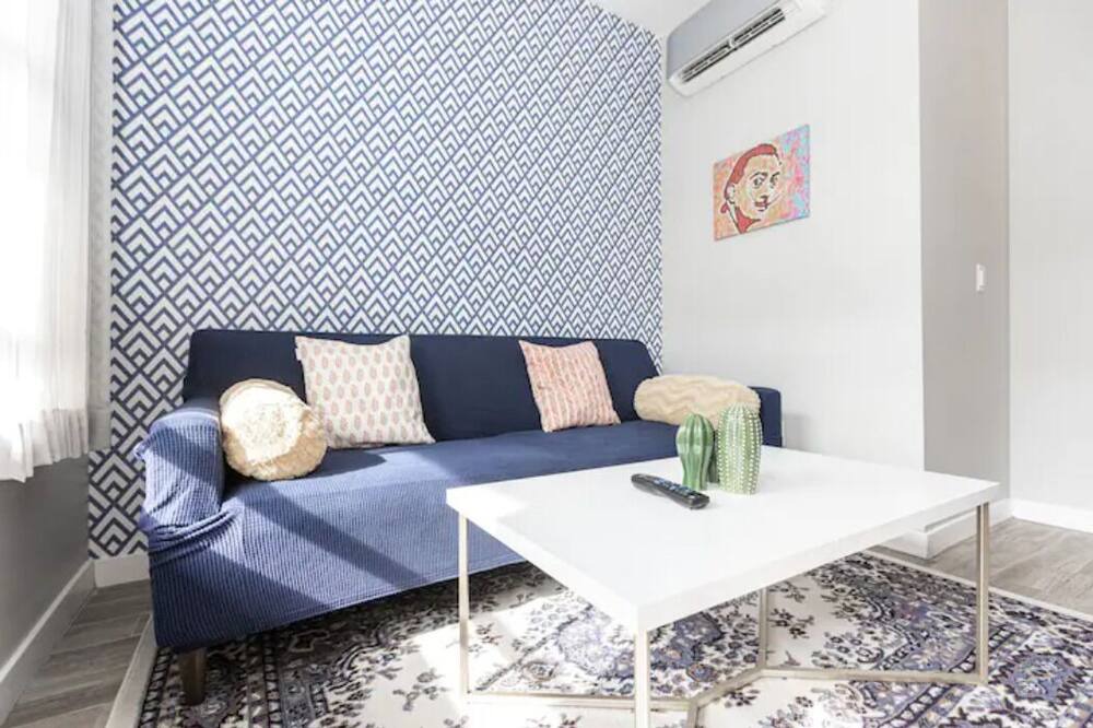 Photo of Livingroom in Old Town