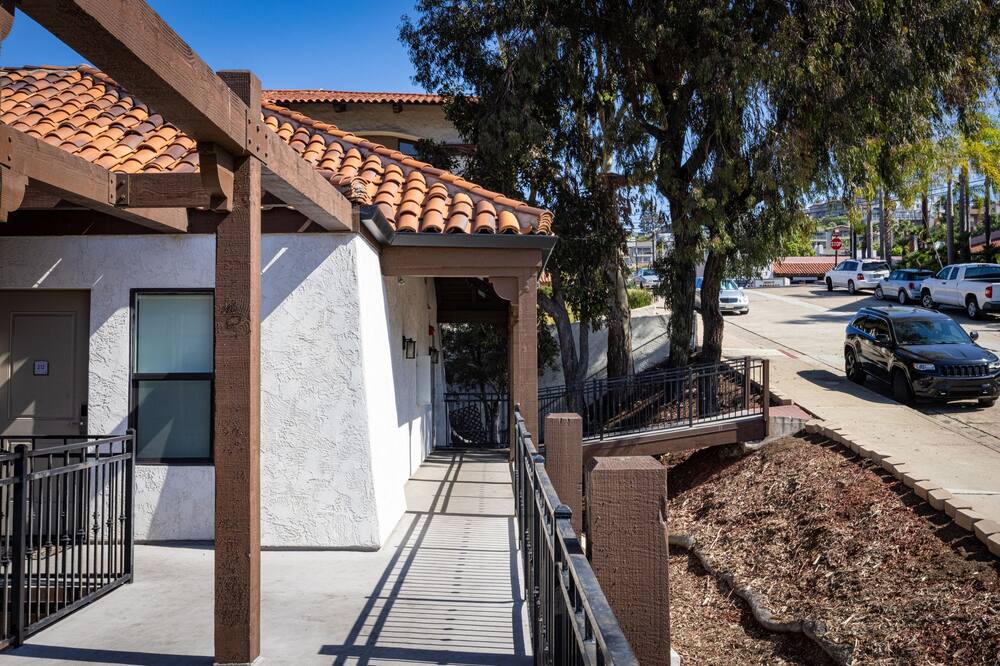 Photo of Others in Mission Hills