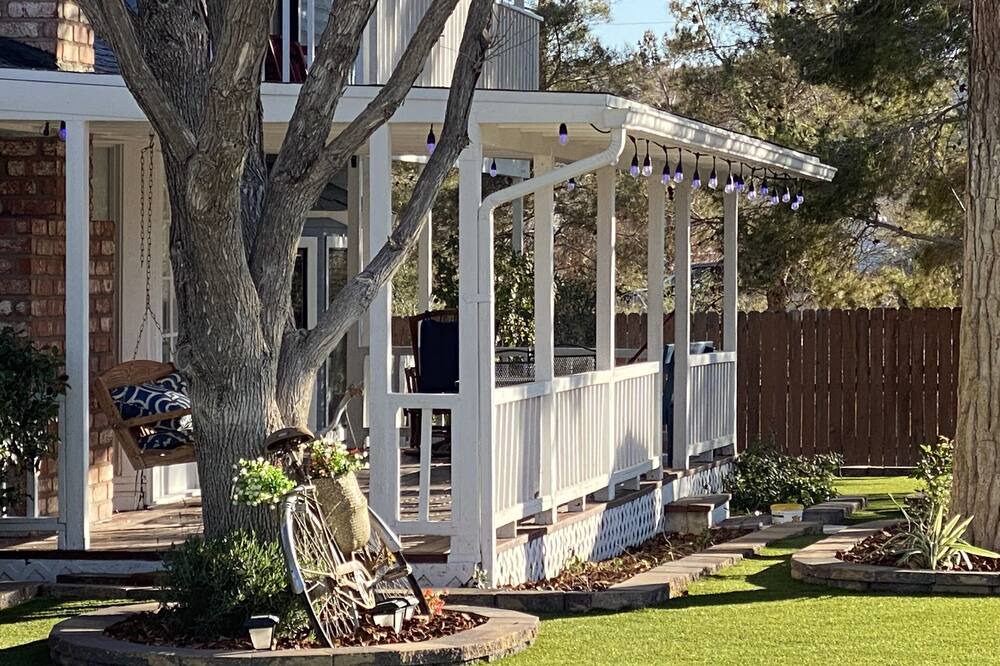 Photo of Outdoor in Blue Diamond