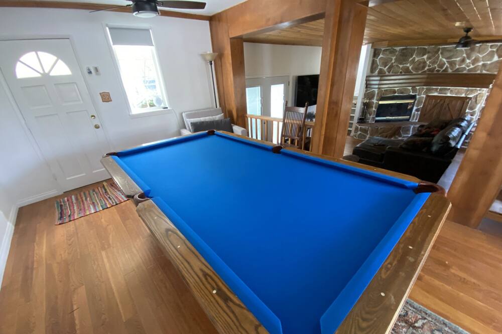 Photo of Bedroom in Blue Diamond