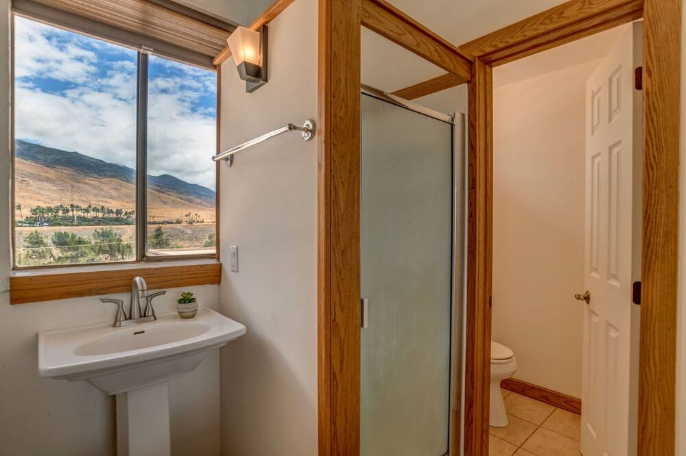 Photo of Bathroom in Maalaea