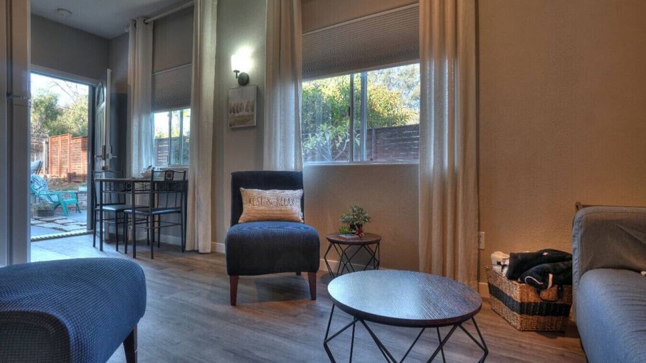 Photo of Livingroom in Spring Valley