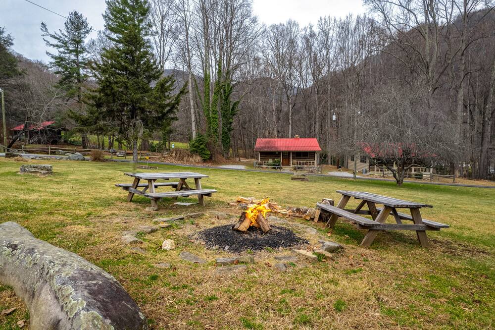 Photo of Others in Maggie Valley