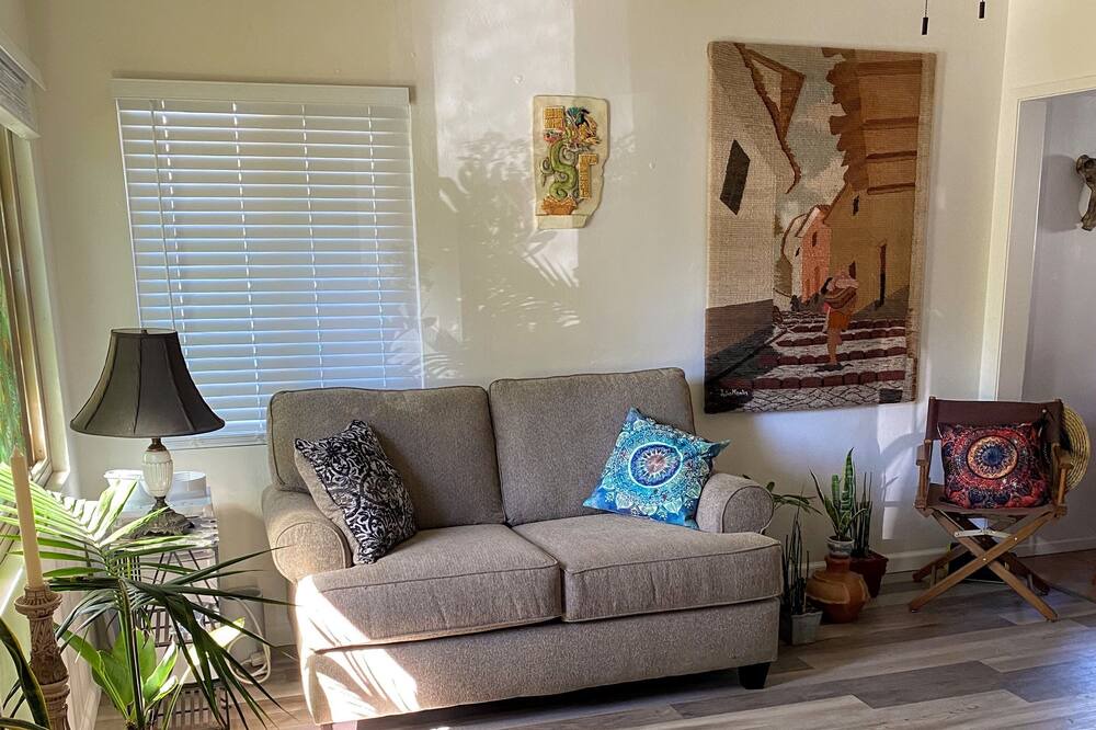Photo of Livingroom in Old Town