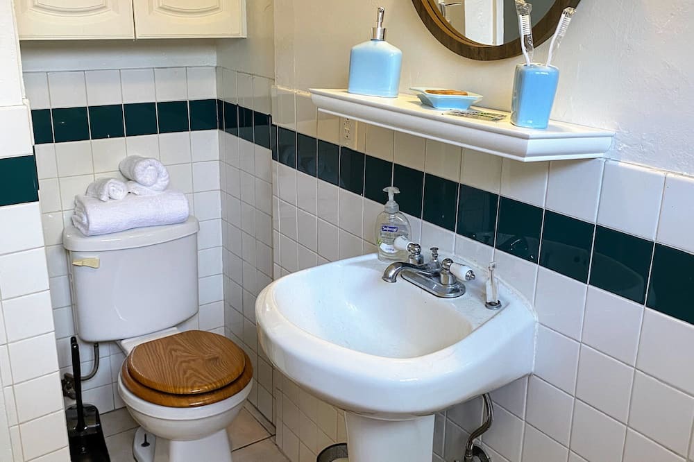 Photo of Bathroom in Old Town