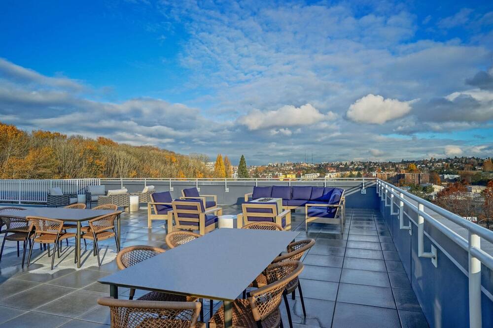 Photo of Patio Balcony in North Beacon Hill