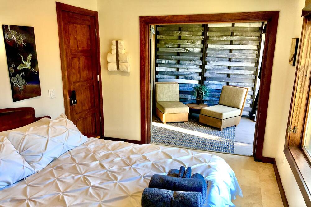 Photo of Bedroom in Mission Hills