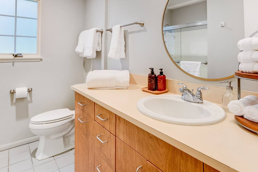 Photo of Bathroom in University City