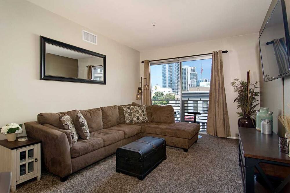 Photo of Livingroom in Pacific Terrace