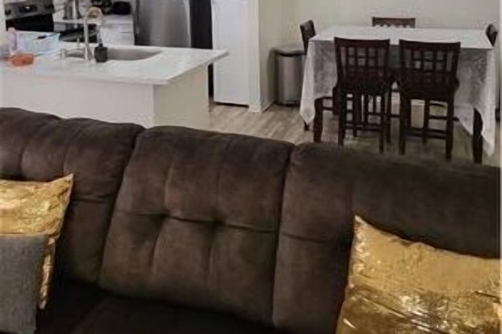 Photo of Livingroom in Mission Valley
