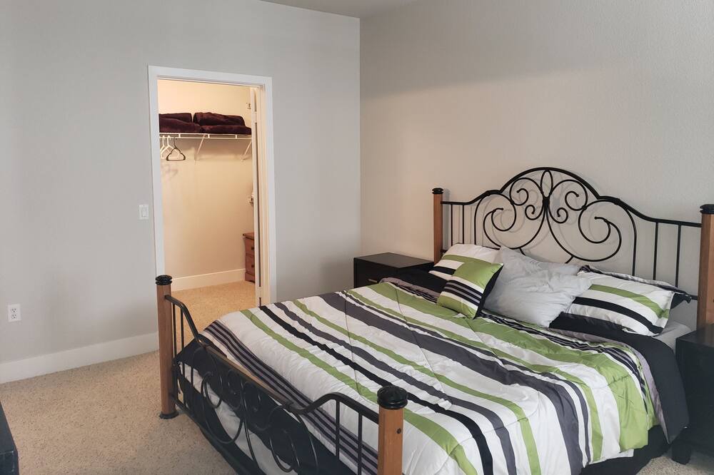Photo of Bedroom in Mission Valley
