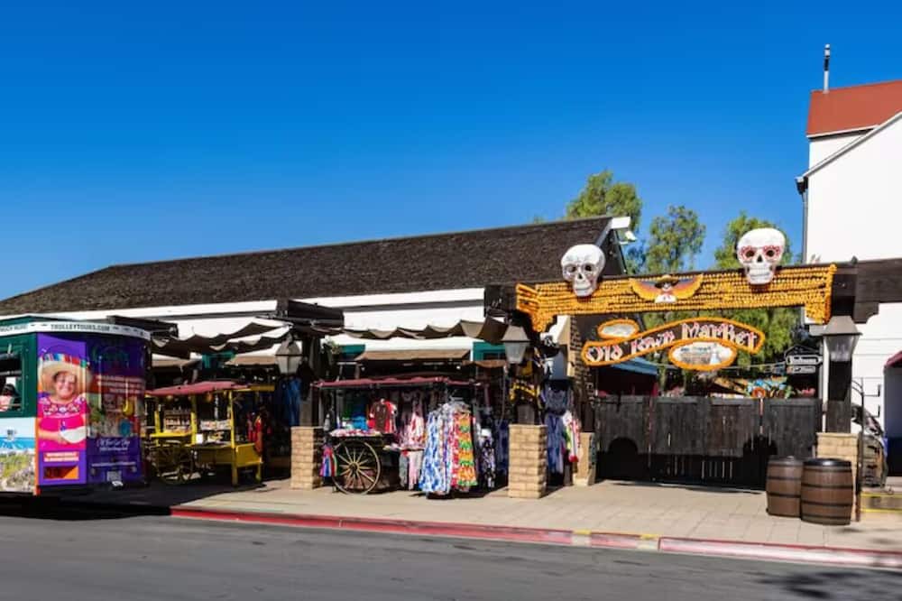Photo of Others in Mission Hills