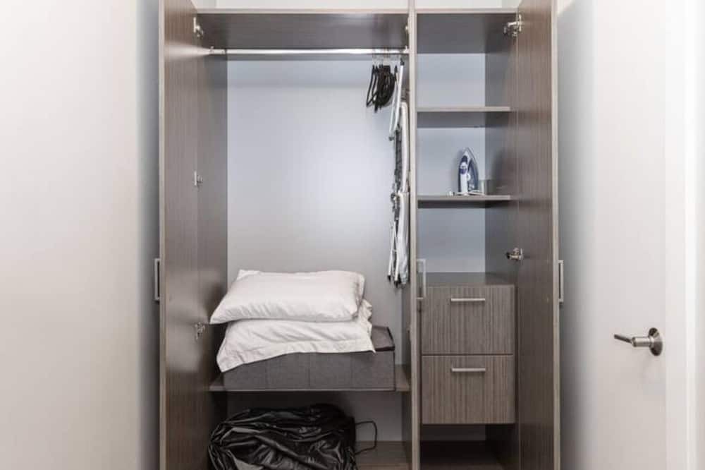 Photo of Bedroom in Mission Hills