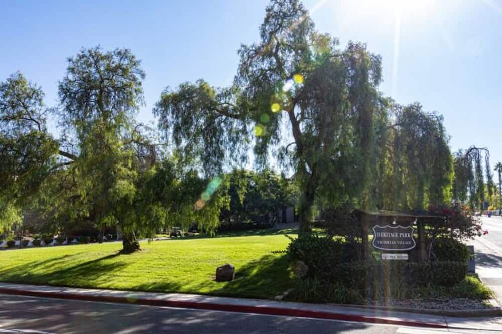 Photo of Others in Mission Hills