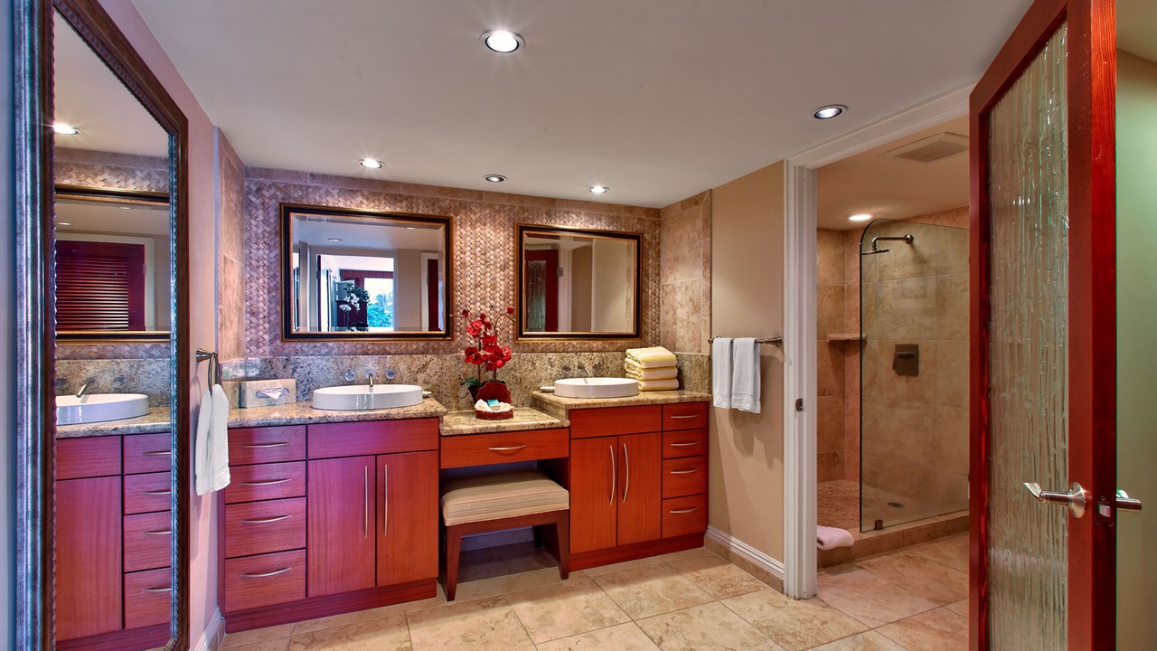 Photo of Bathroom in Kaanapali