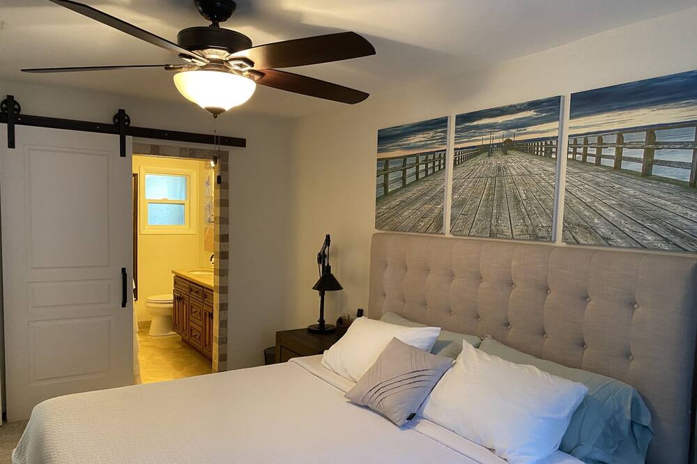 Photo of Bedroom in Clairemont Mesa West