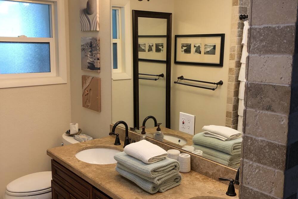 Photo of Bathroom in Clairemont Mesa West