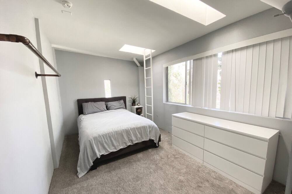 Photo of Bedroom in Little Italy