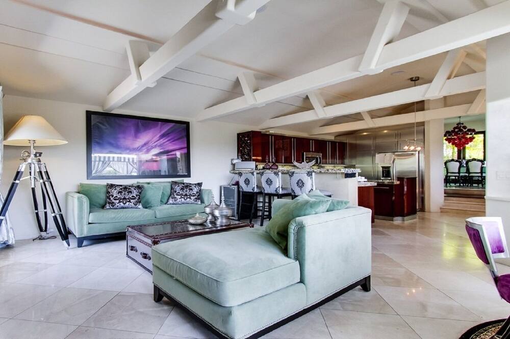 Photo of Bedroom in Mission Hills