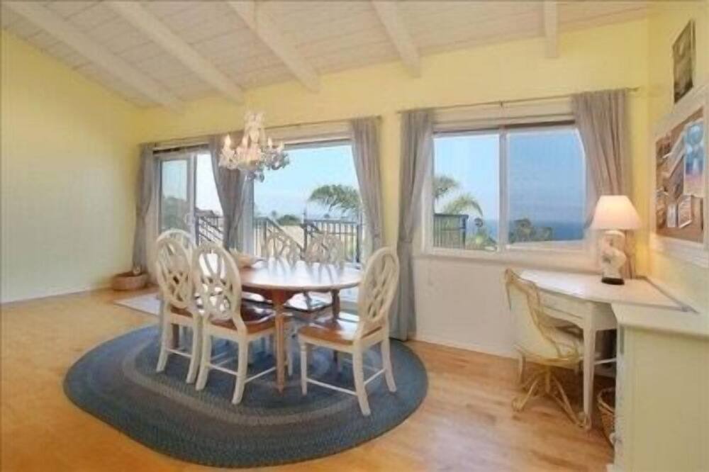 Photo of Bedroom in Del Mar