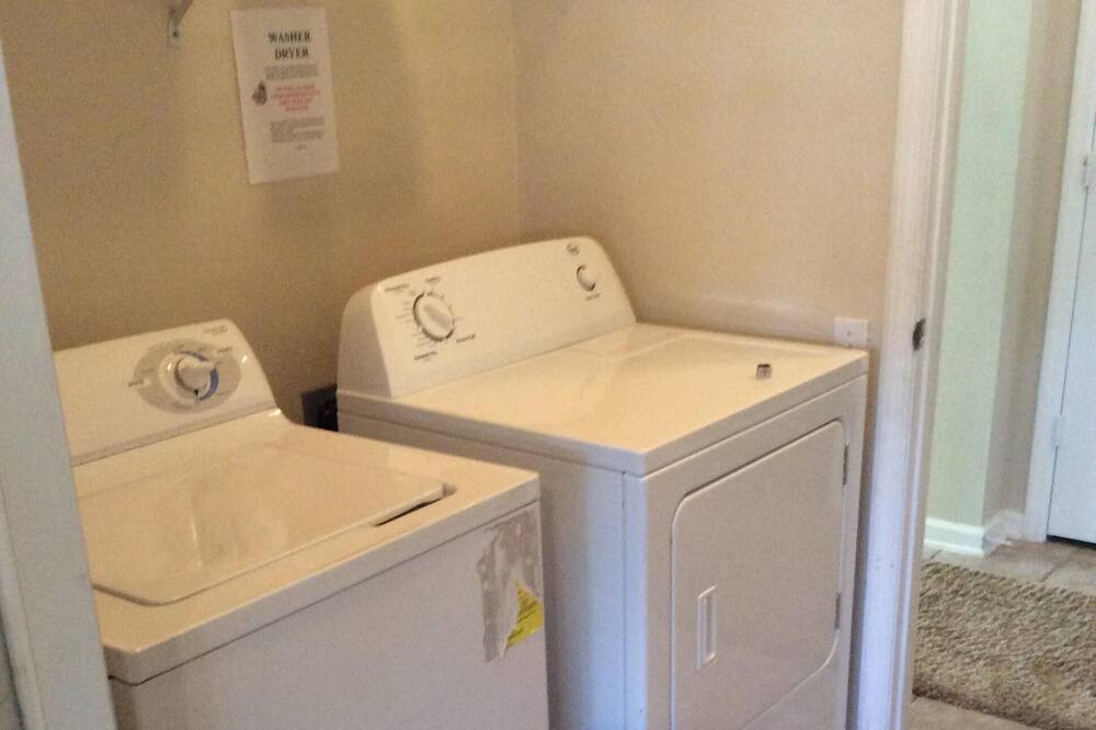 Photo of Bedroom in Windsor Palms