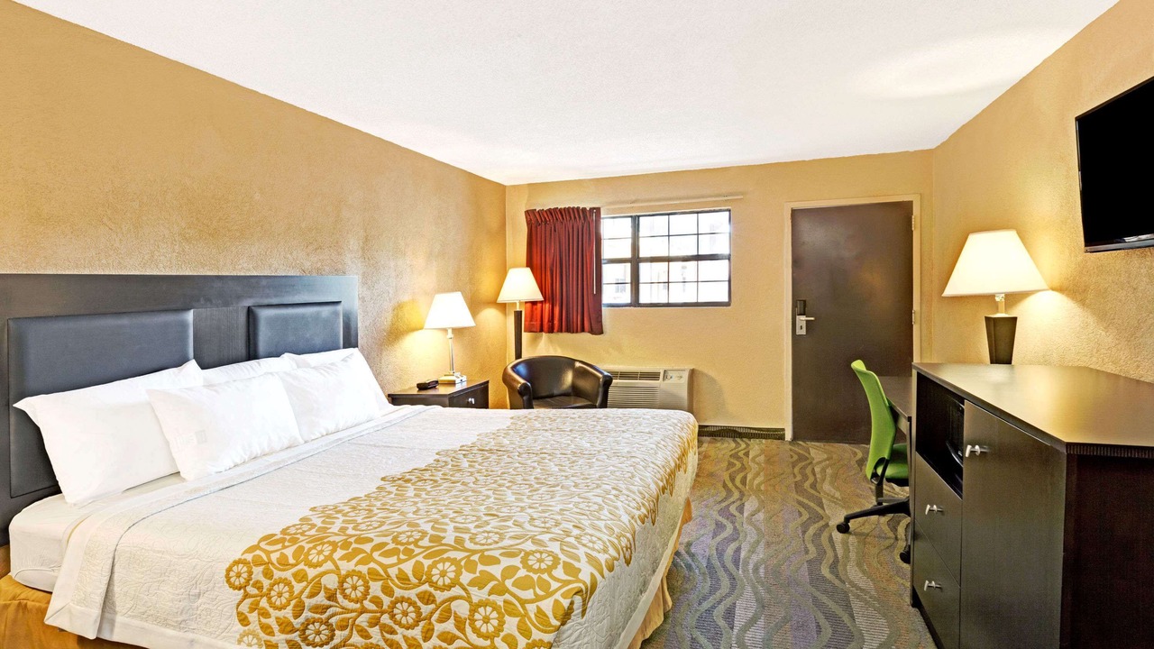 Photo of Bedroom in Cherokee