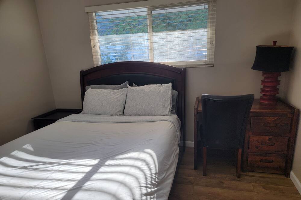 Photo of Bedroom in Linda Vista