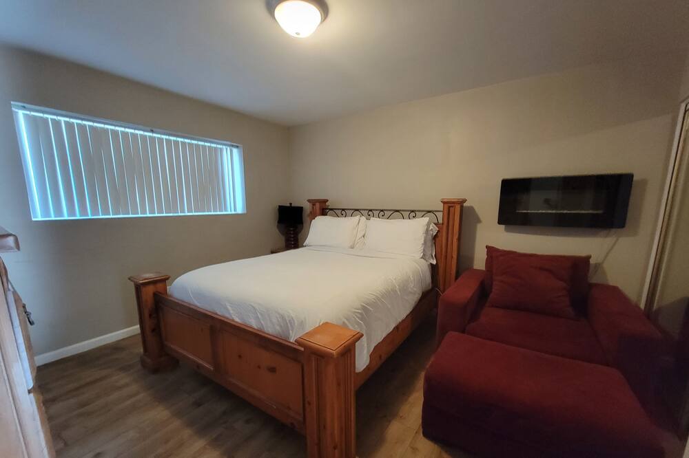 Photo of Bedroom in Linda Vista