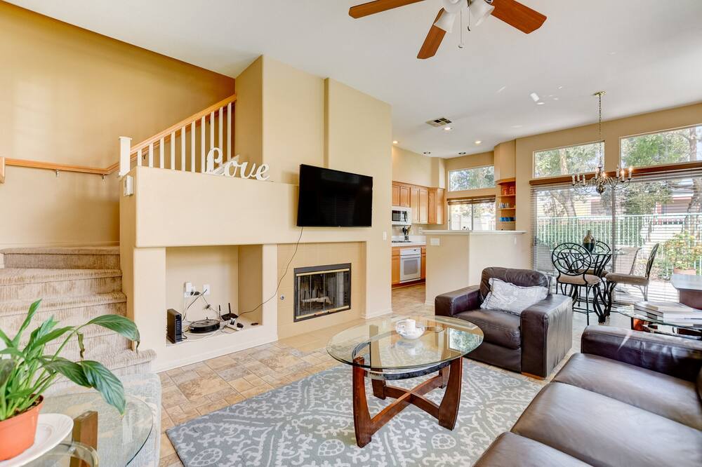 Photo of Livingroom in Mission Valley