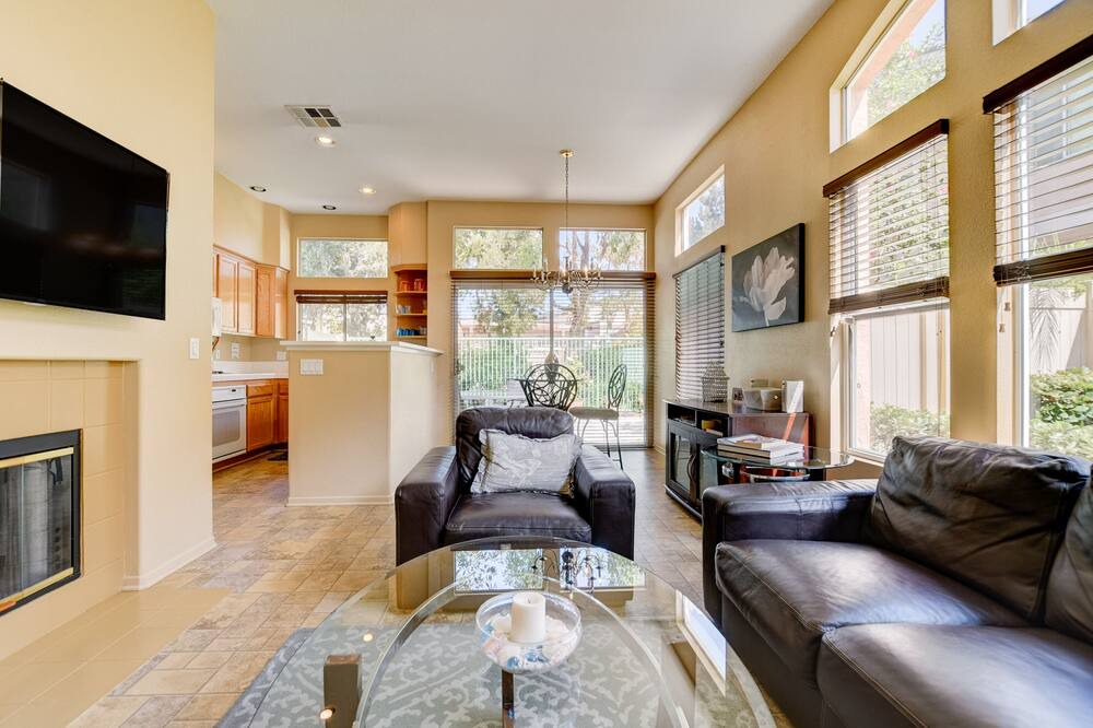 Photo of Livingroom in Mission Valley