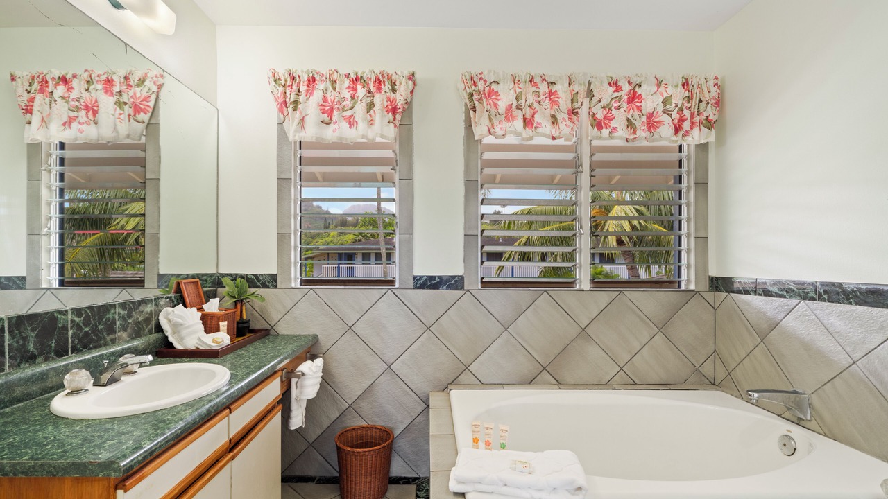 Photo of Bathroom in Nawiliwili