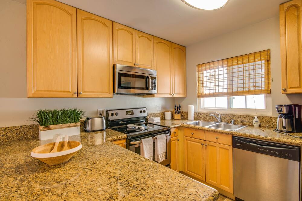 Photo of Kitchen in South Mission Beach